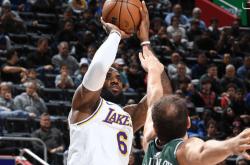 华体会APP下载-凯尔特人击败湖人，厄文砍下35分