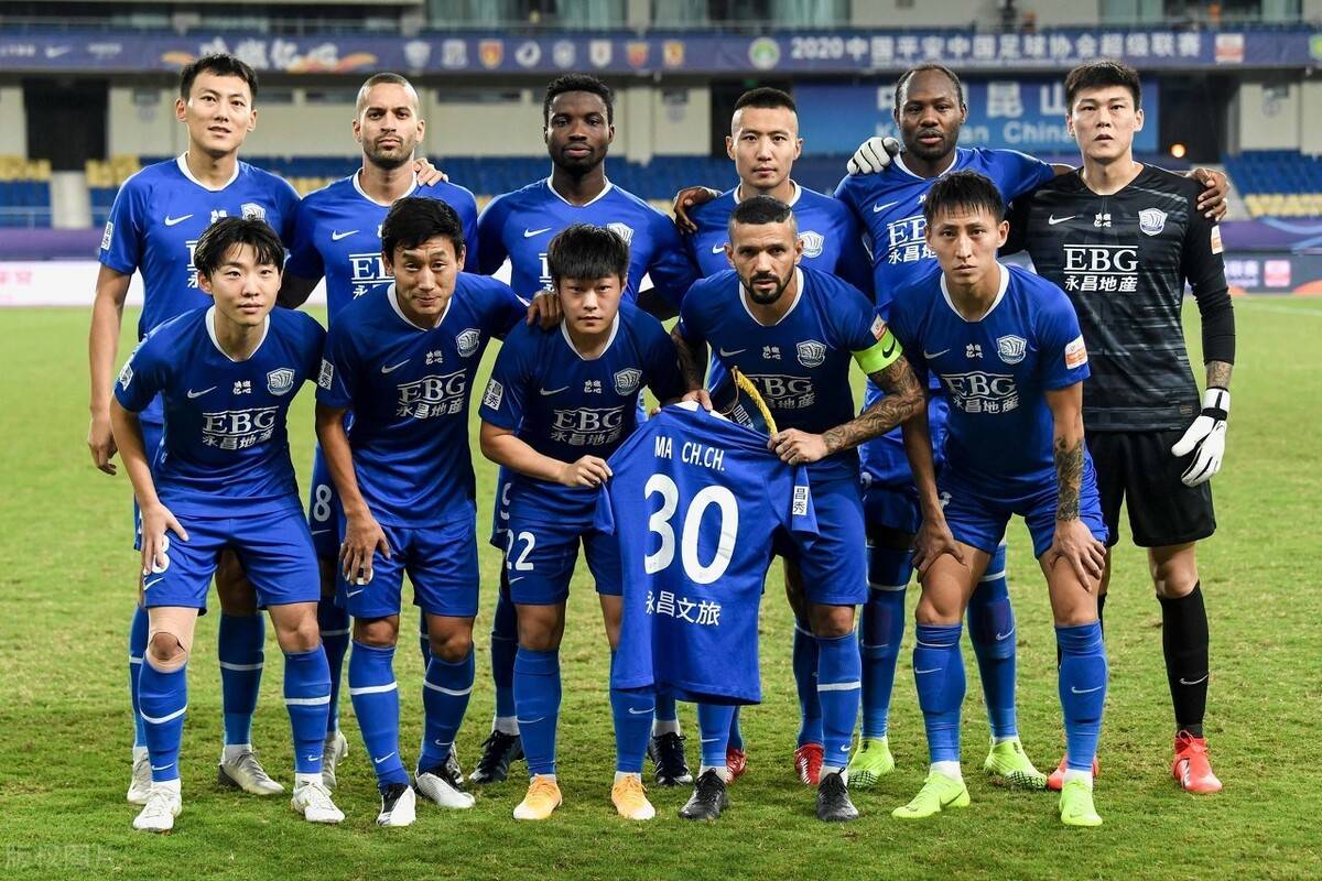 包含波兰球队毅然决然，力求晋级次轮的词条